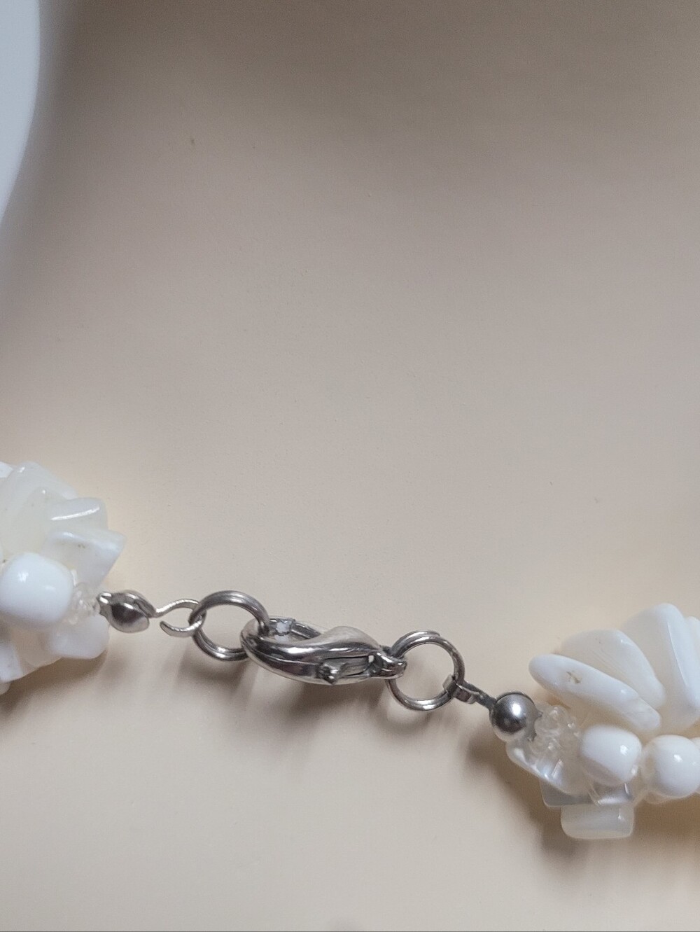 Vintage Chunky Braided Puka Shell Statement 20" Necklace - Picture 5 of 9